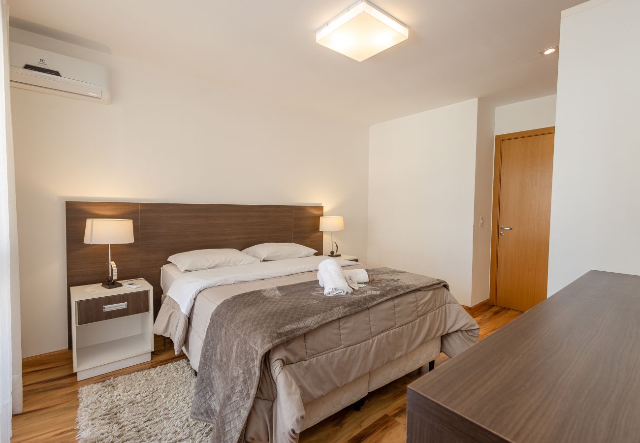 Apartamento em Gramado - Apto amplo com duas suítes a 150m da Rua Torta