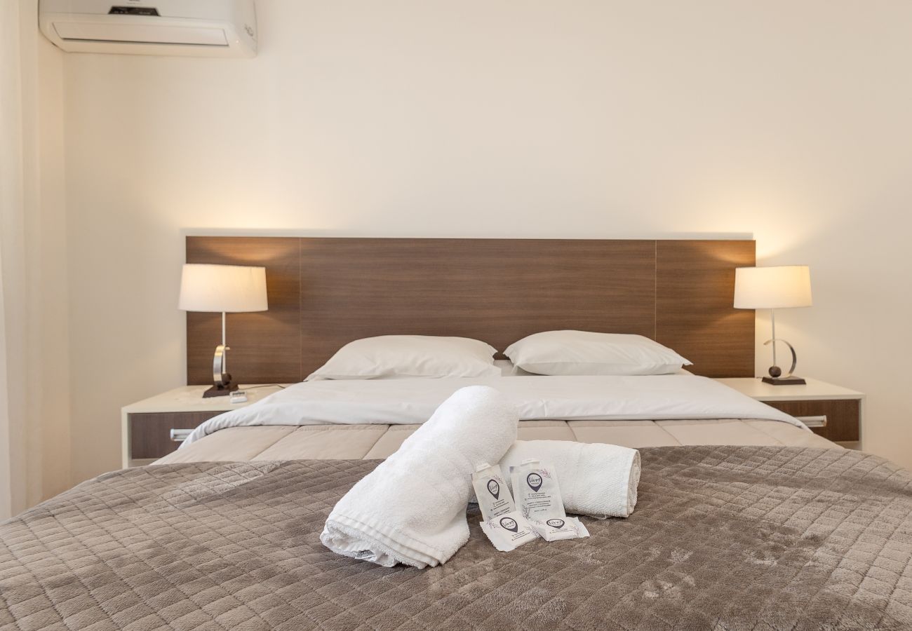 Apartamento em Gramado - Apto amplo com duas suítes a 150m da Rua Torta
