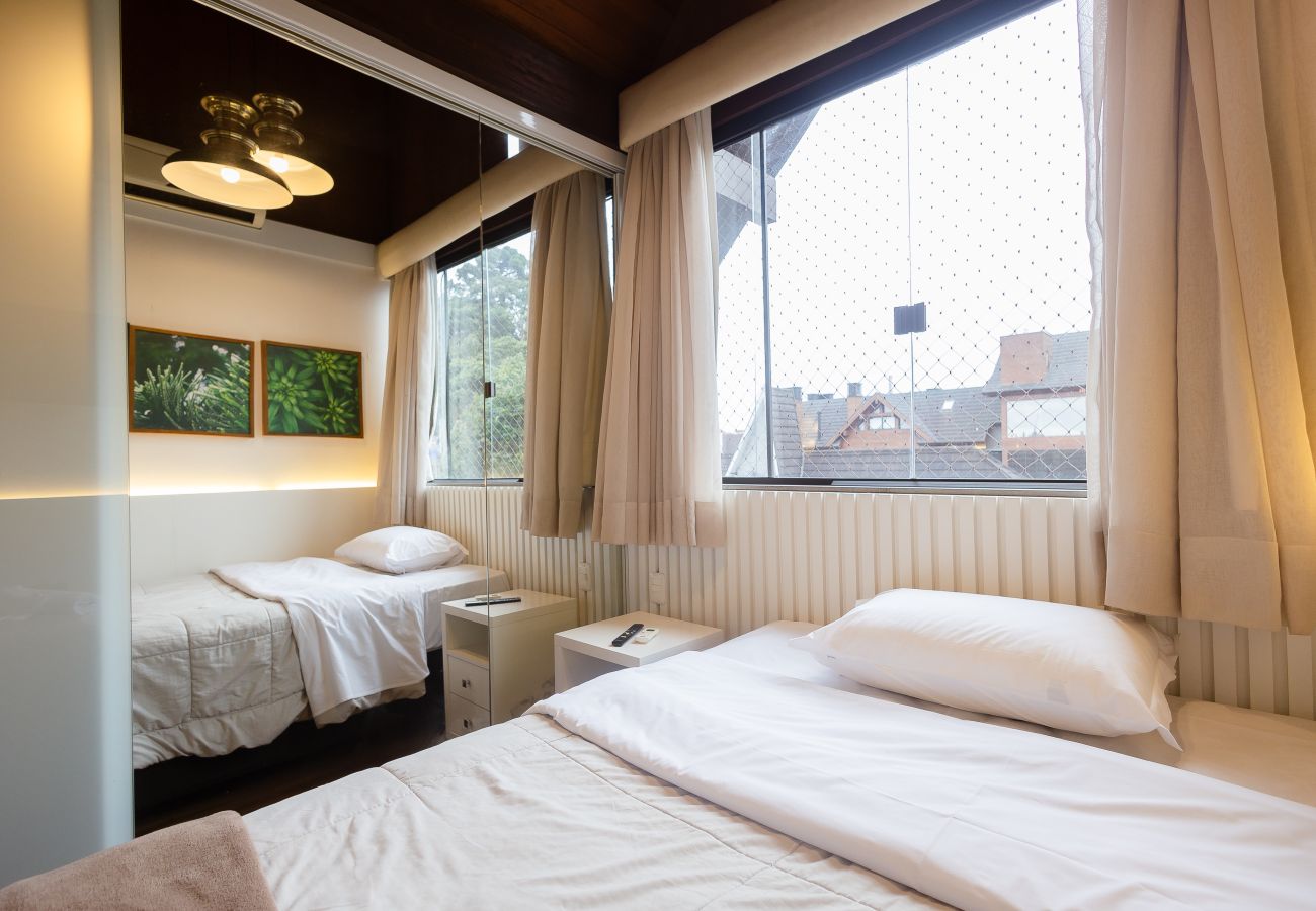 Apartamento em Gramado - Cobertura 4 suítes no coração de Gramado!