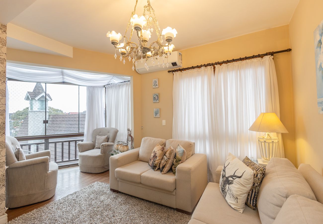 Apartamento em Gramado - Cobertura 4 suítes no coração de Gramado!