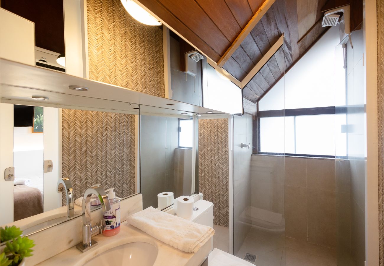 Apartamento em Gramado - Cobertura 4 suítes no coração de Gramado!