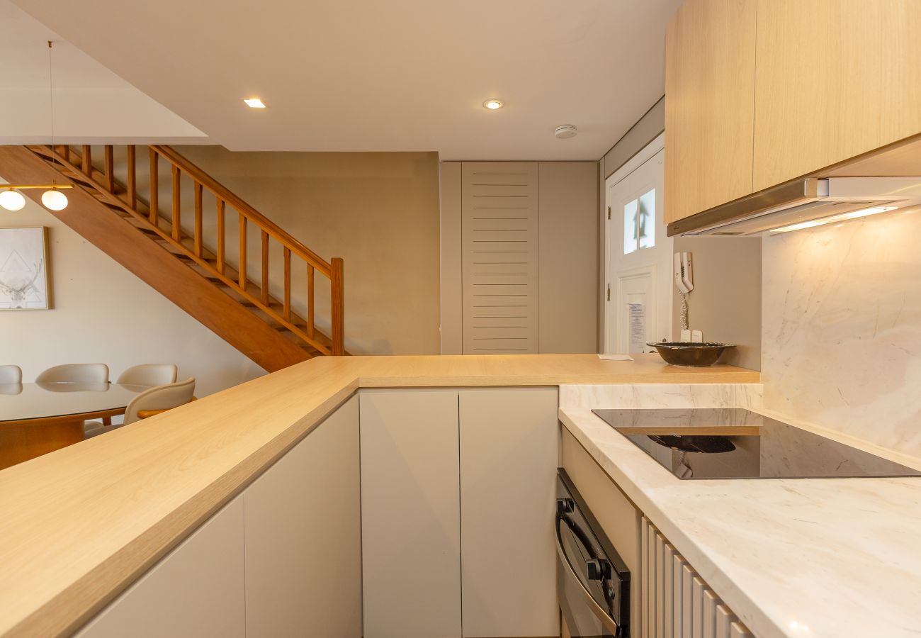 Apartamento em Gramado - Cobertura 4 suítes no coração de Gramado!
