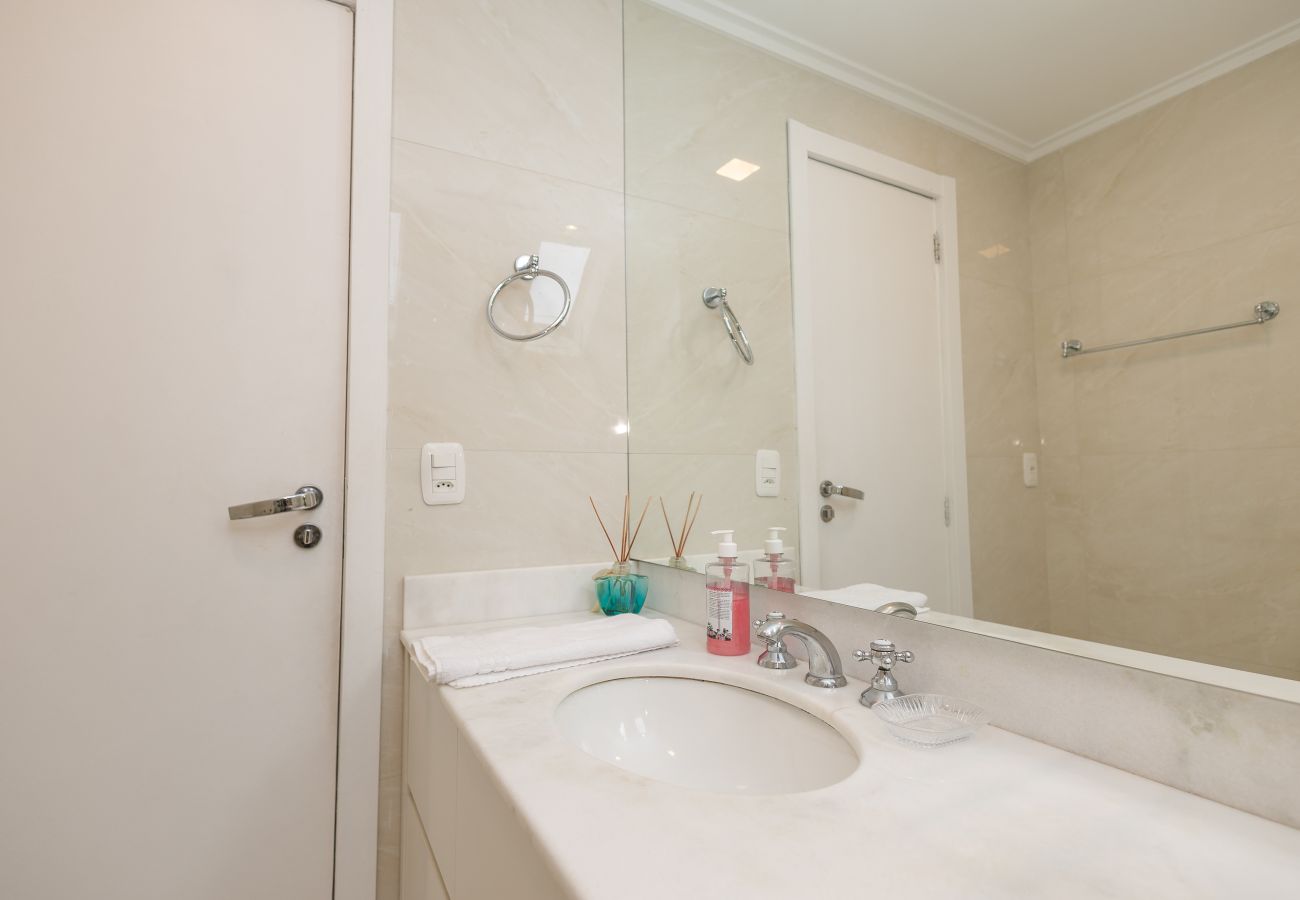 Apartamento em Gramado - Cobertura 4 suítes no coração de Gramado!