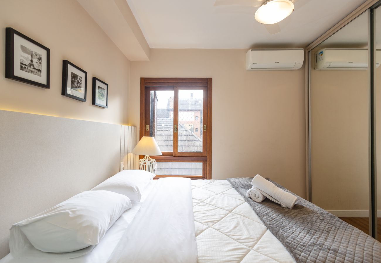 Apartamento em Gramado - Cobertura 4 suítes no coração de Gramado!