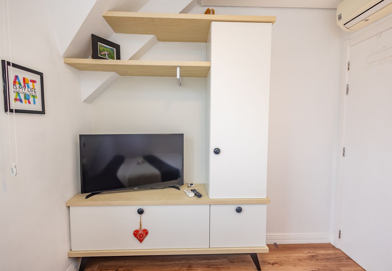 Apartamento em Gramado - Dúplex 4 quartos-3 suítes-4 ban, 350 m rua coberta