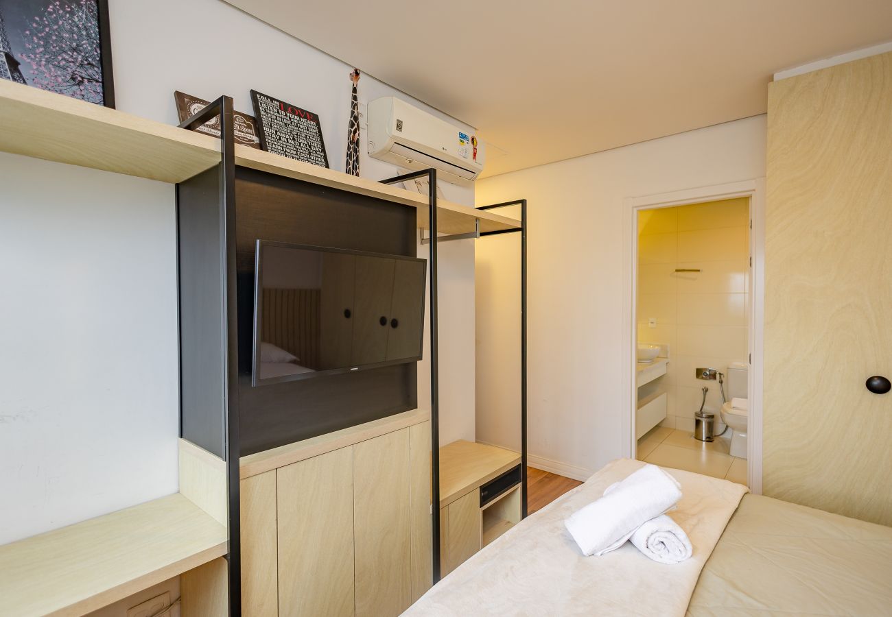 Apartamento em Gramado - Dúplex 4 quartos-3 suítes-4 ban, 350 m rua coberta