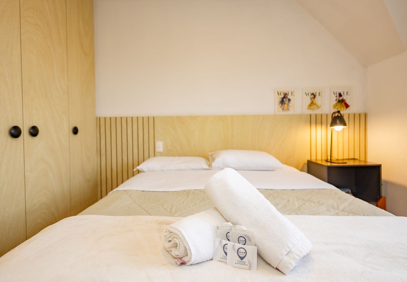 Apartamento em Gramado - Dúplex 4 quartos-3 suítes-4 ban, 350 m rua coberta