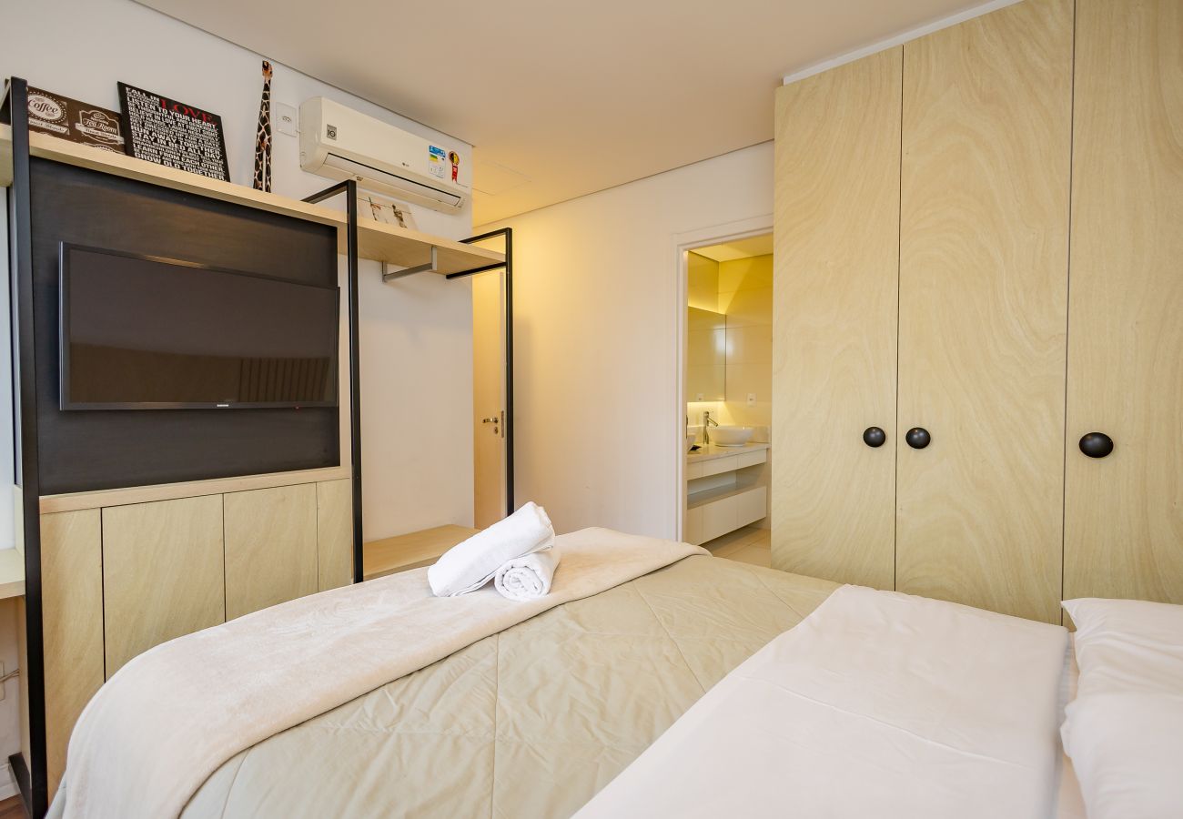 Apartamento em Gramado - Dúplex 4 quartos-3 suítes-4 ban, 350 m rua coberta
