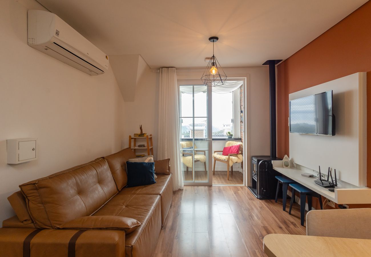 Apartamento em Gramado - Dúplex 4 quartos-3 suítes-4 ban, 350 m rua coberta