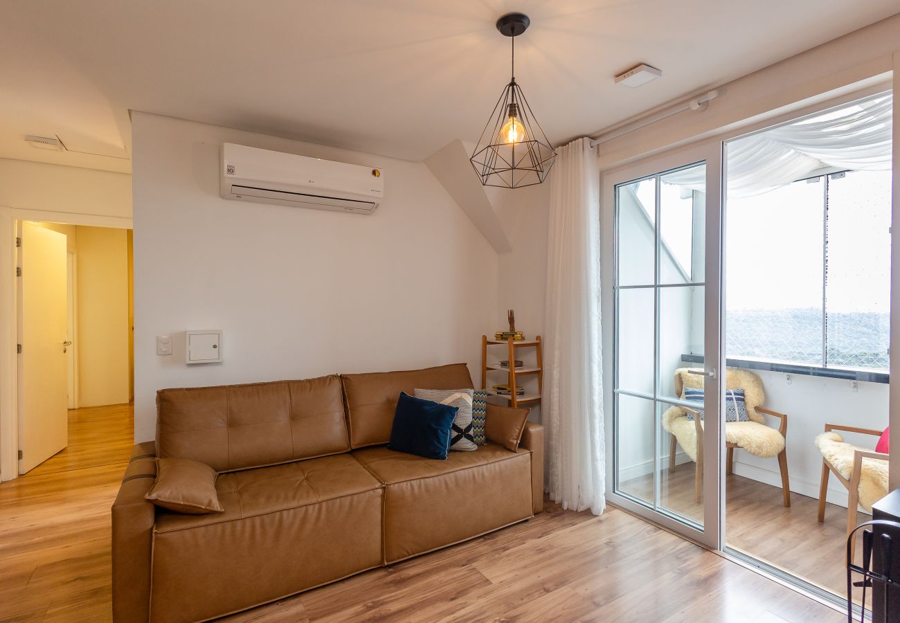 Apartamento em Gramado - Dúplex 4 quartos-3 suítes-4 ban, 350 m rua coberta
