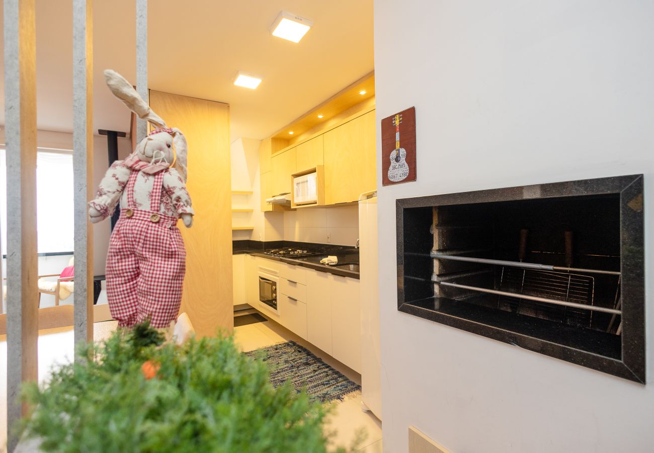 Apartamento em Gramado - Dúplex 4 quartos-3 suítes-4 ban, 350 m rua coberta