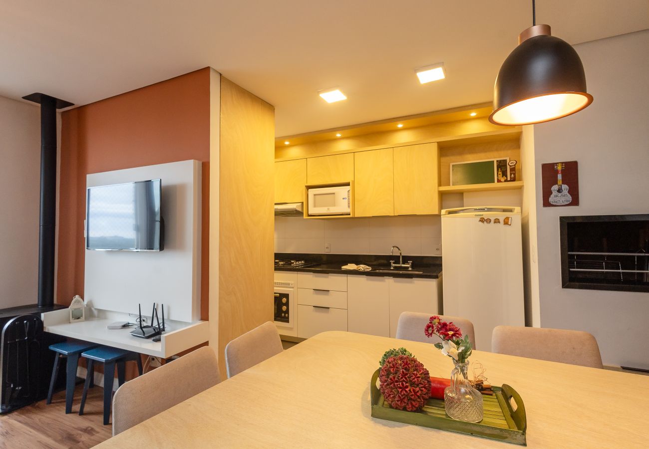 Apartamento em Gramado - Dúplex 4 quartos-3 suítes-4 ban, 350 m rua coberta