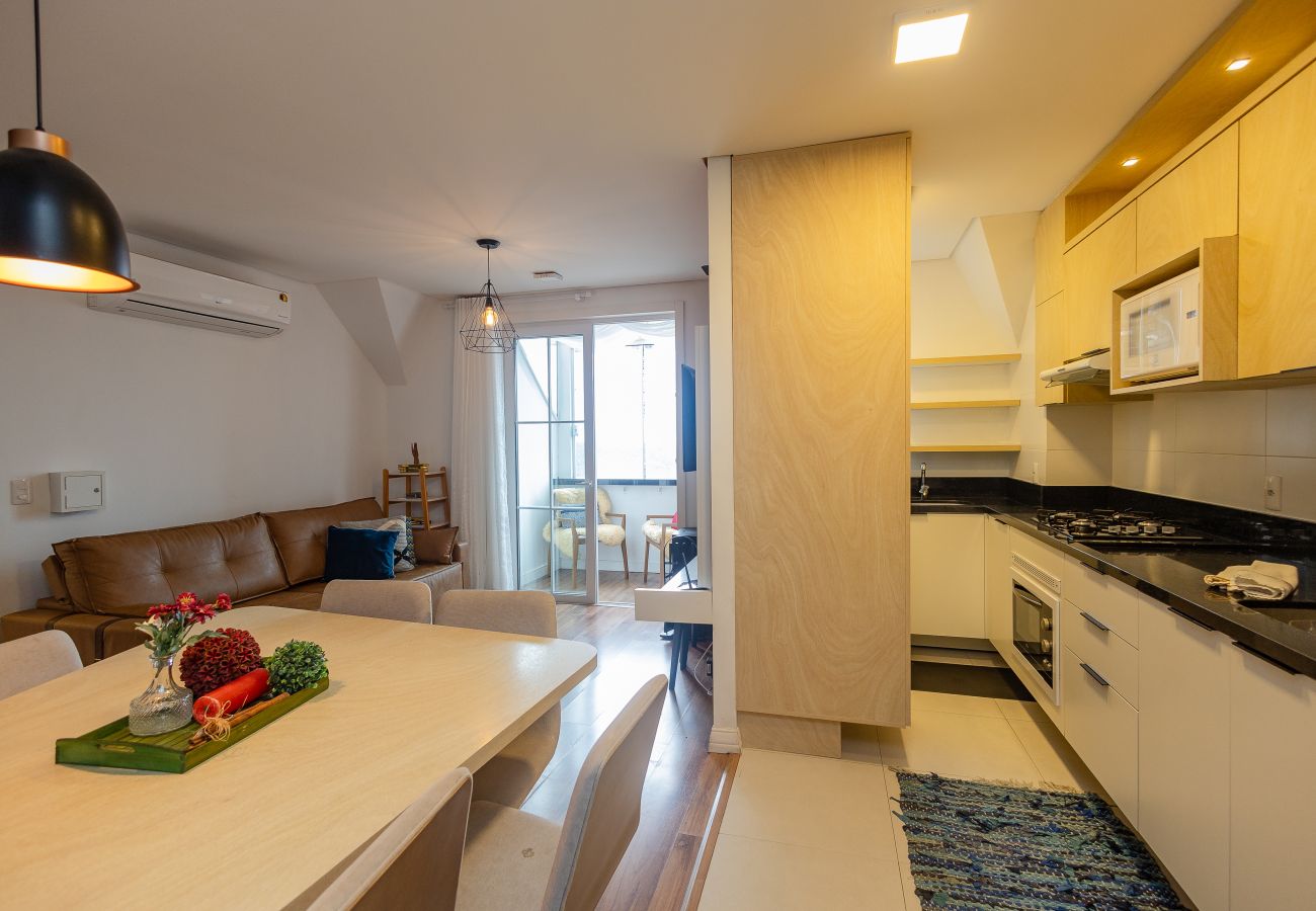 Apartamento em Gramado - Dúplex 4 quartos-3 suítes-4 ban, 350 m rua coberta