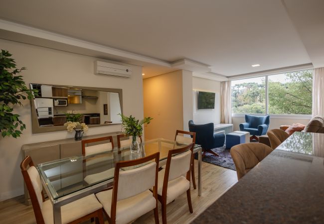 Apartamento em Gramado - Apto 2 suítes Alto Padrão a 500 m da Rua Coberta