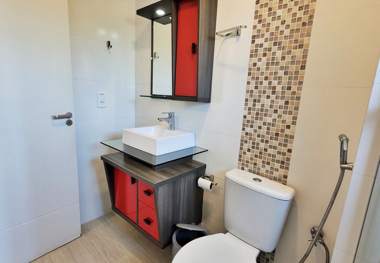 Apartamento em Gramado - Apto 2 suítes Alto Padrão a 500 m da Rua Coberta