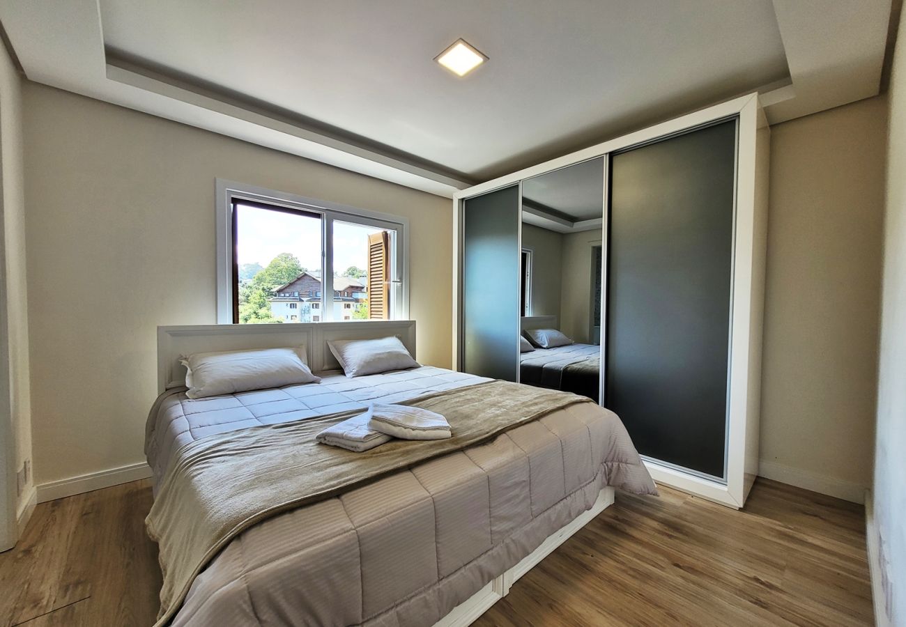 Apartamento em Gramado - Apto 2 suítes Alto Padrão a 500 m da Rua Coberta