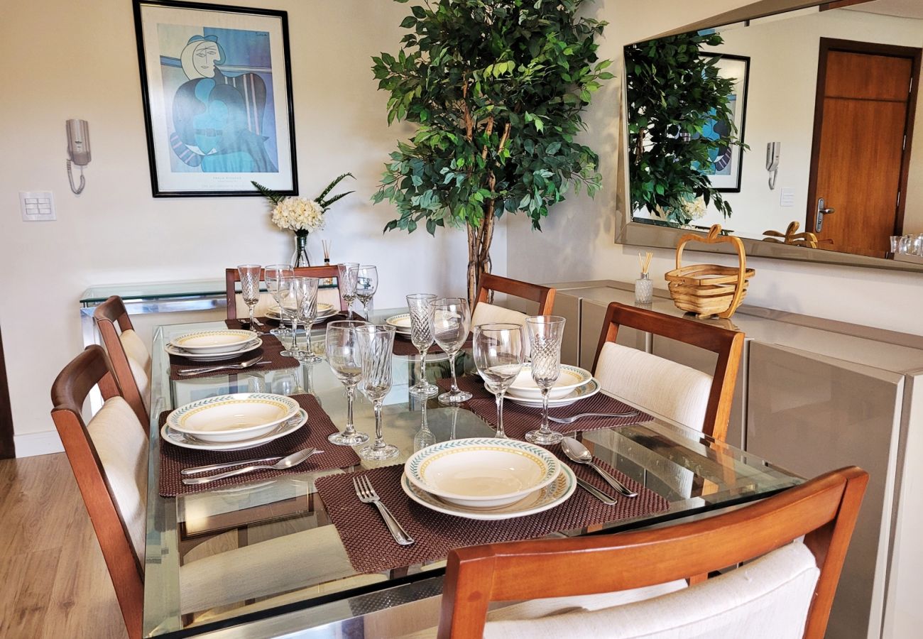 Apartamento em Gramado - Apto 2 suítes Alto Padrão a 500 m da Rua Coberta