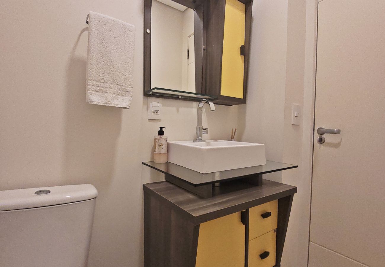 Apartamento em Gramado - Apto 2 suítes Alto Padrão a 500 m da Rua Coberta