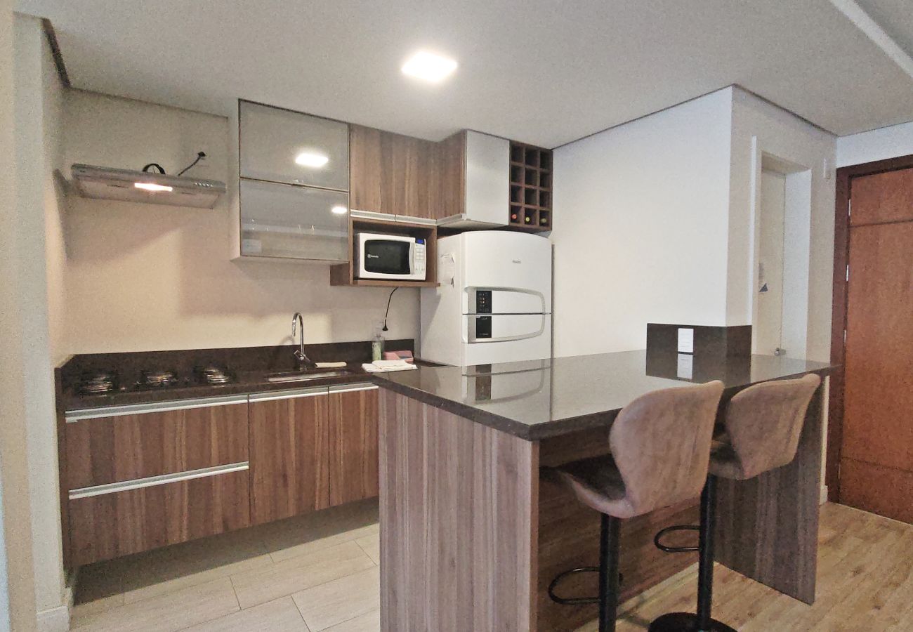 Apartamento em Gramado - Apto 2 suítes Alto Padrão a 500 m da Rua Coberta