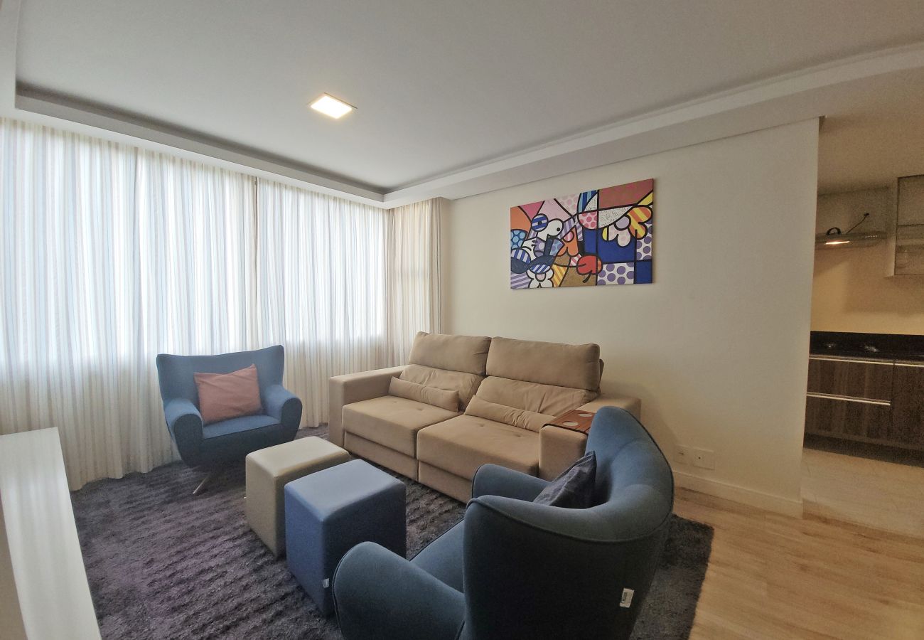 Apartamento em Gramado - Apto 2 suítes Alto Padrão a 500 m da Rua Coberta