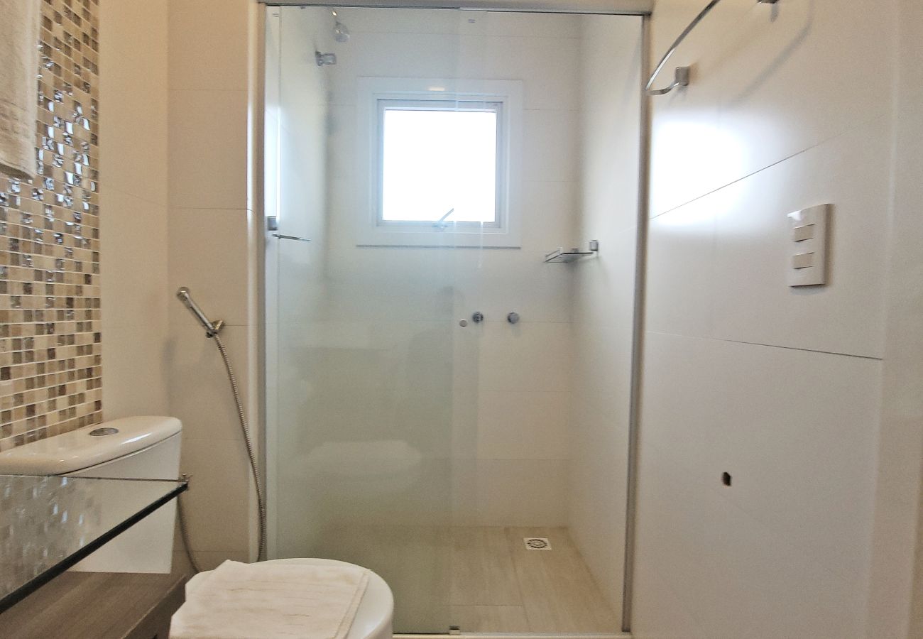 Apartamento em Gramado - Apto 2 suítes Alto Padrão a 500 m da Rua Coberta