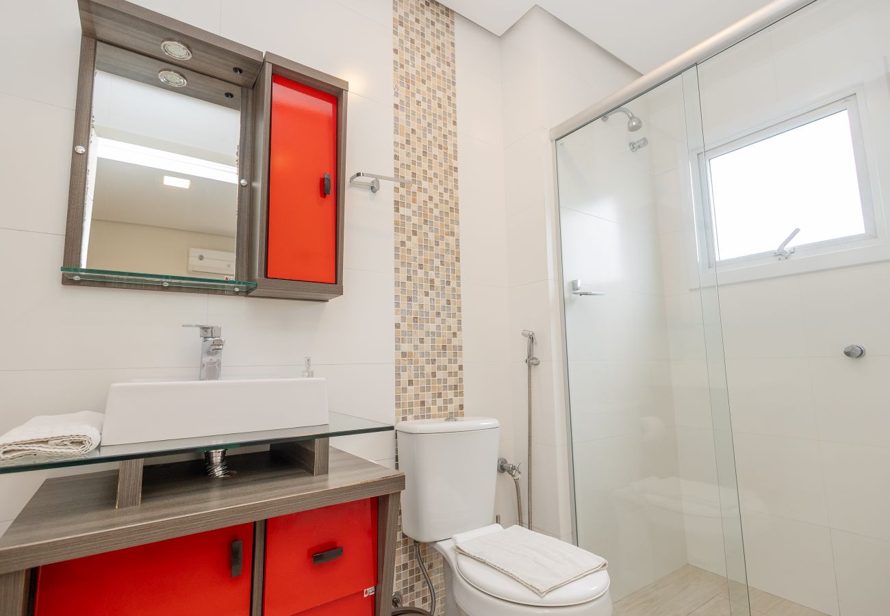 Apartamento em Gramado - Apto 2 suítes Alto Padrão a 500 m da Rua Coberta