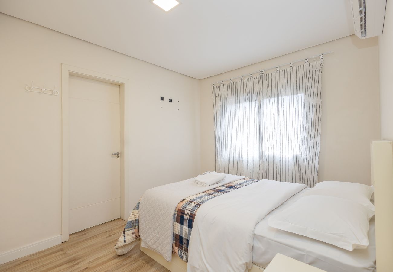 Apartamento em Gramado - Apto 2 suítes Alto Padrão a 500 m da Rua Coberta