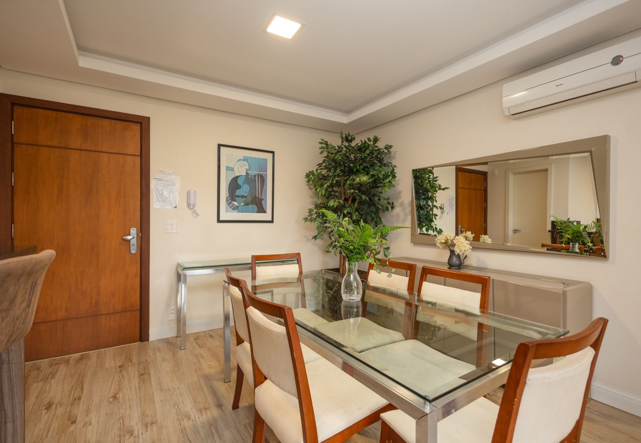 Apartamento em Gramado - Apto 2 suítes Alto Padrão a 500 m da Rua Coberta