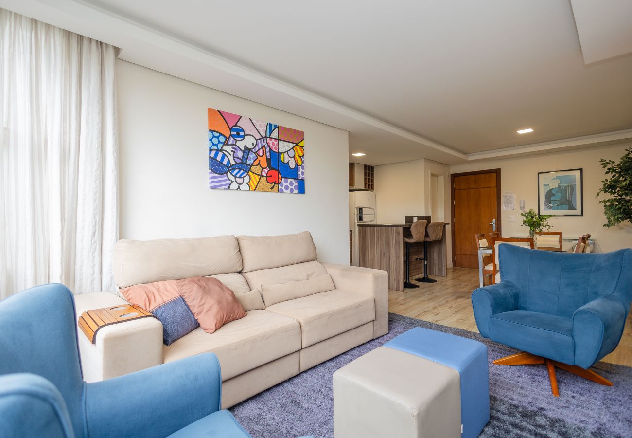 Apartamento em Gramado - Apto 2 suítes Alto Padrão a 500 m da Rua Coberta