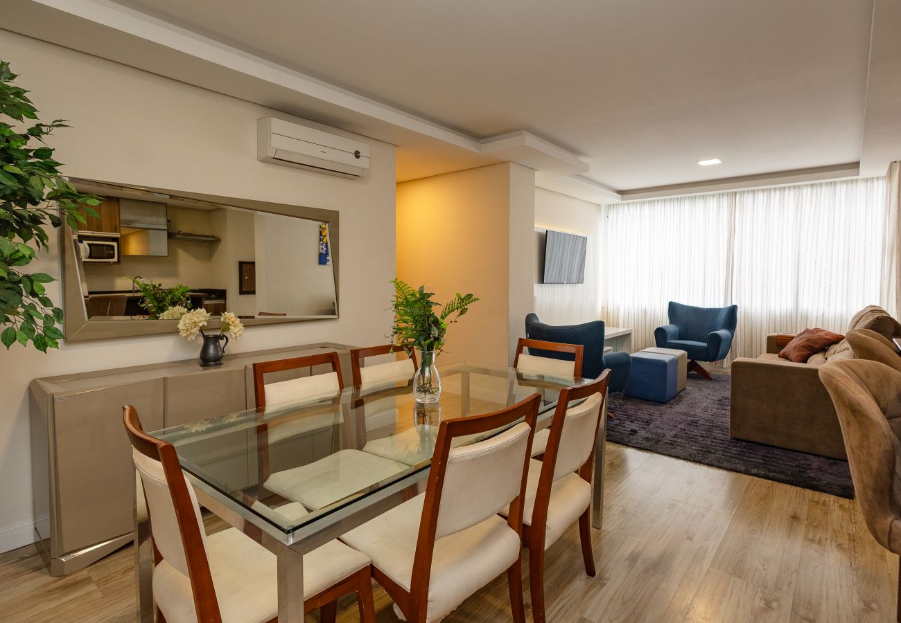 Apartamento em Gramado - Apto 2 suítes Alto Padrão a 500 m da Rua Coberta