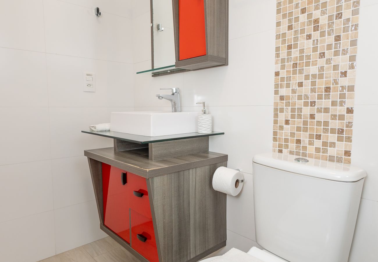 Apartamento em Gramado - Apto 2 suítes Alto Padrão a 500 m da Rua Coberta