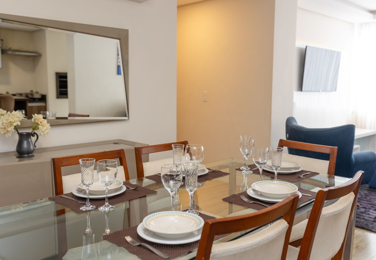 Apartamento em Gramado - Apto 2 suítes Alto Padrão a 500 m da Rua Coberta