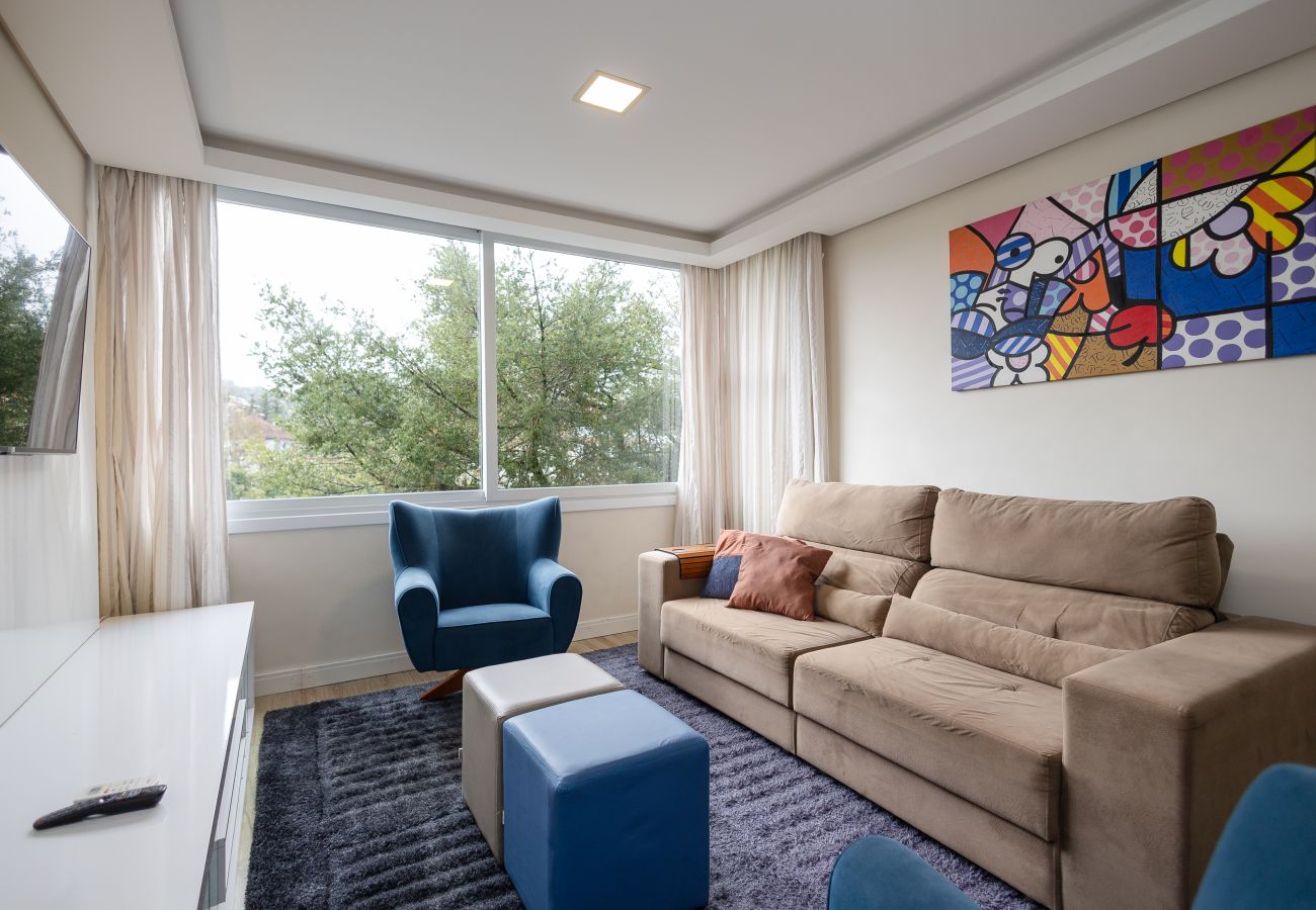 Apartamento em Gramado - Apto 2 suítes Alto Padrão a 500 m da Rua Coberta