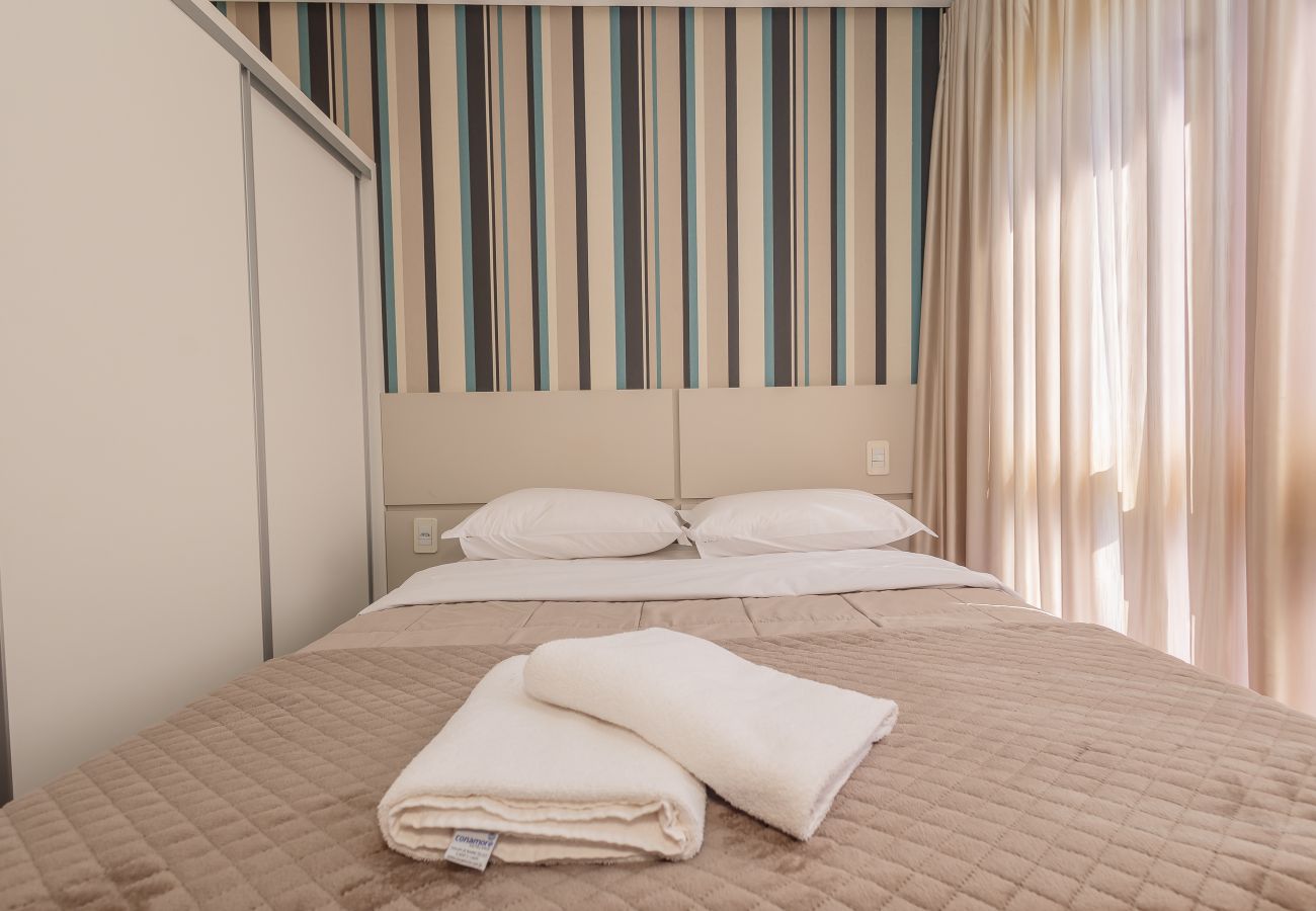 Apartamento em Gramado - Espaçoso Apto Alto Padrão 2 suítes junto ao centro