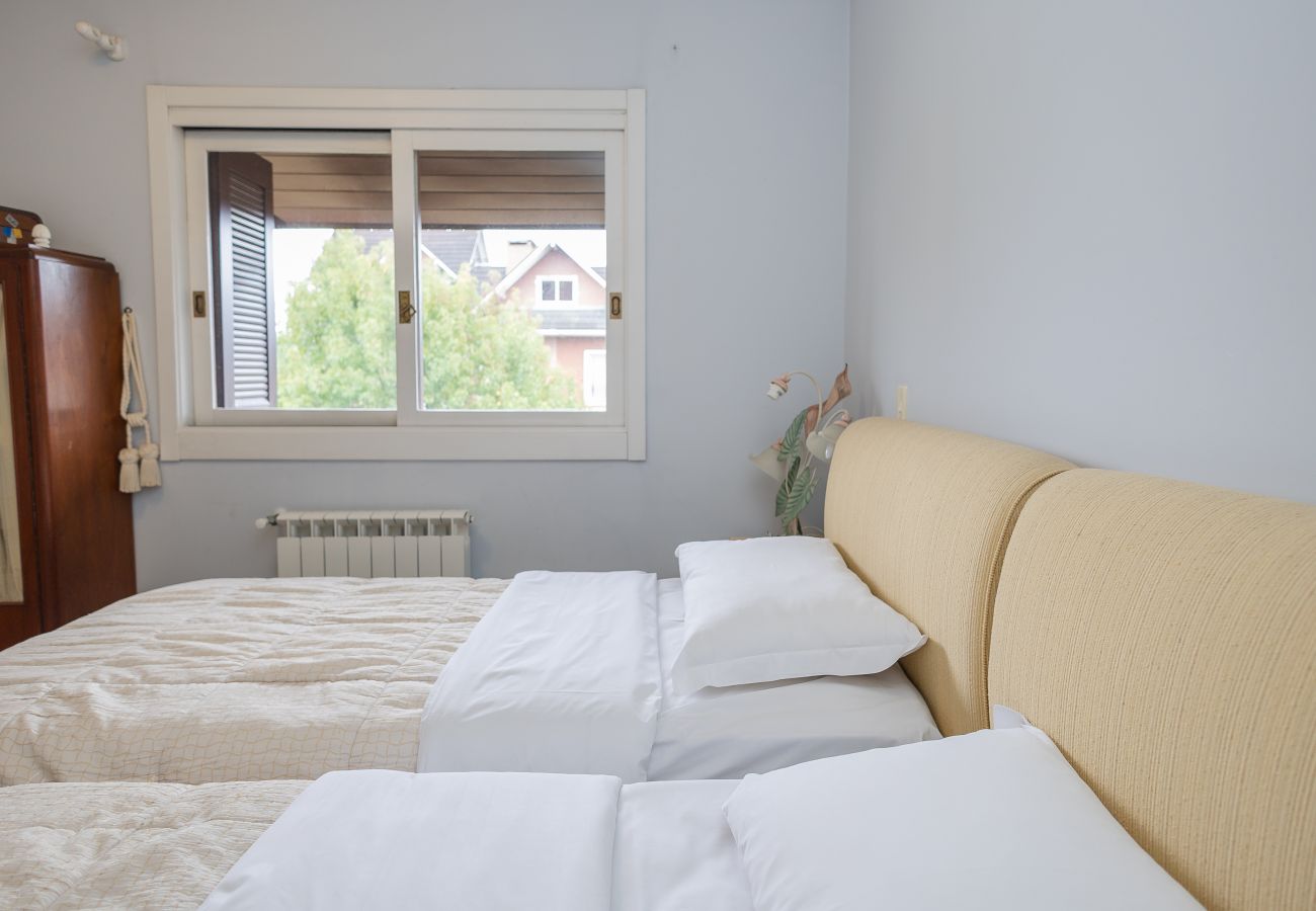 Apartamento em Gramado - Duplex 4D no coração de Gramado, 300m da R Coberta
