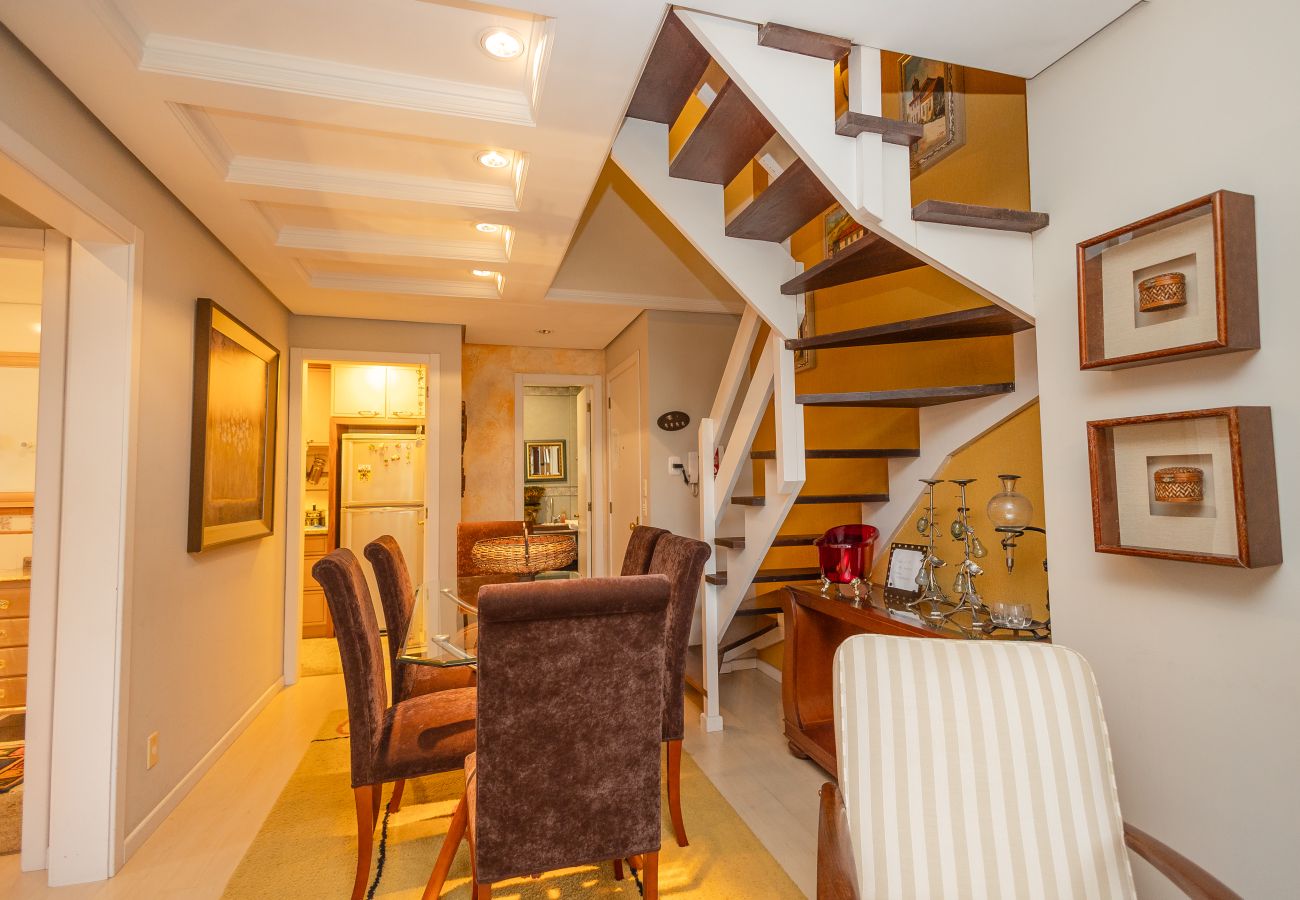 Apartamento em Gramado - Duplex 4D no coração de Gramado, 300m da R Coberta