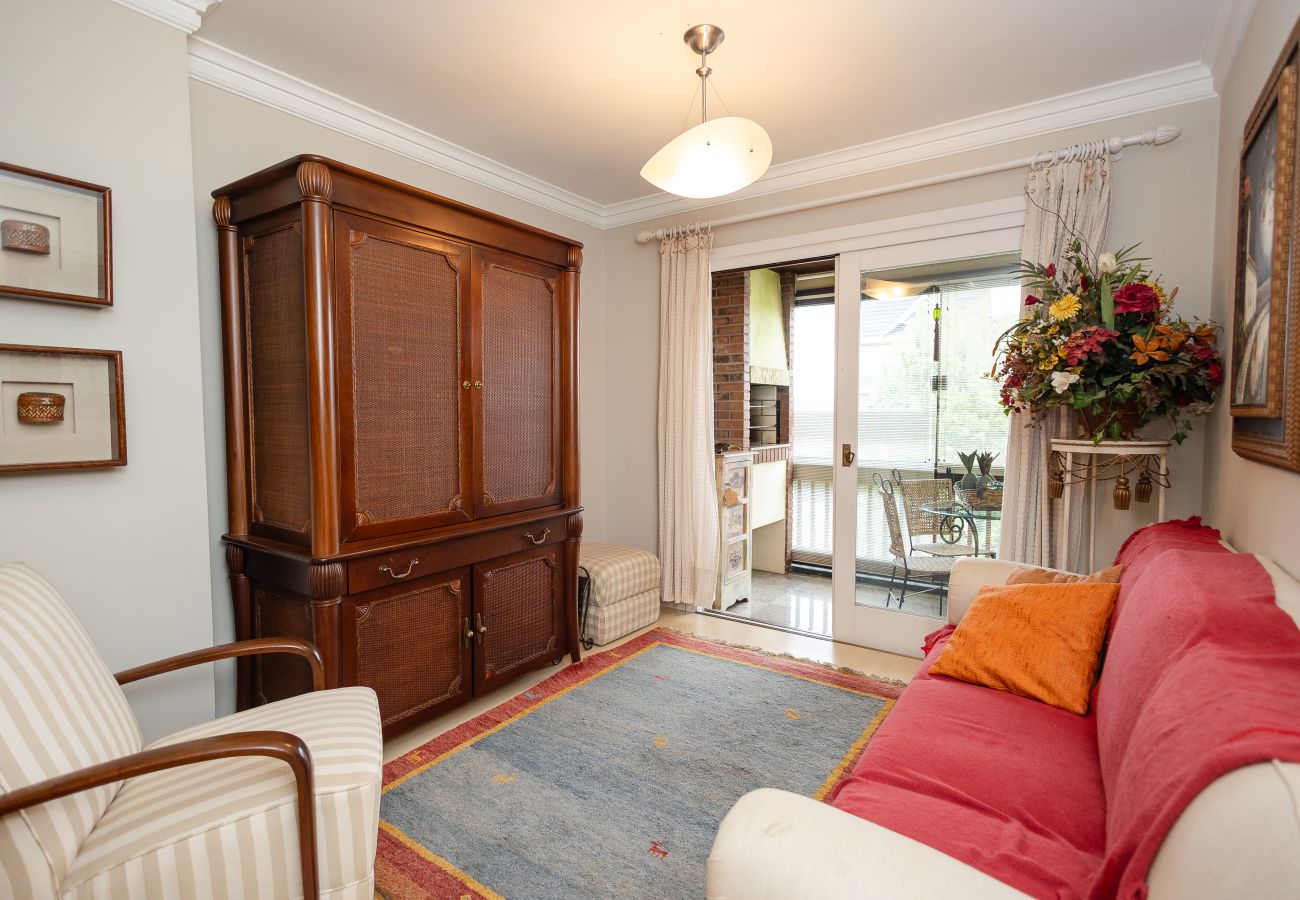 Apartamento em Gramado - Duplex 4D no coração de Gramado, 300m da R Coberta