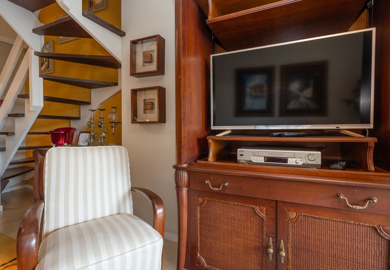 Apartamento em Gramado - Duplex 4D no coração de Gramado, 300m da R Coberta