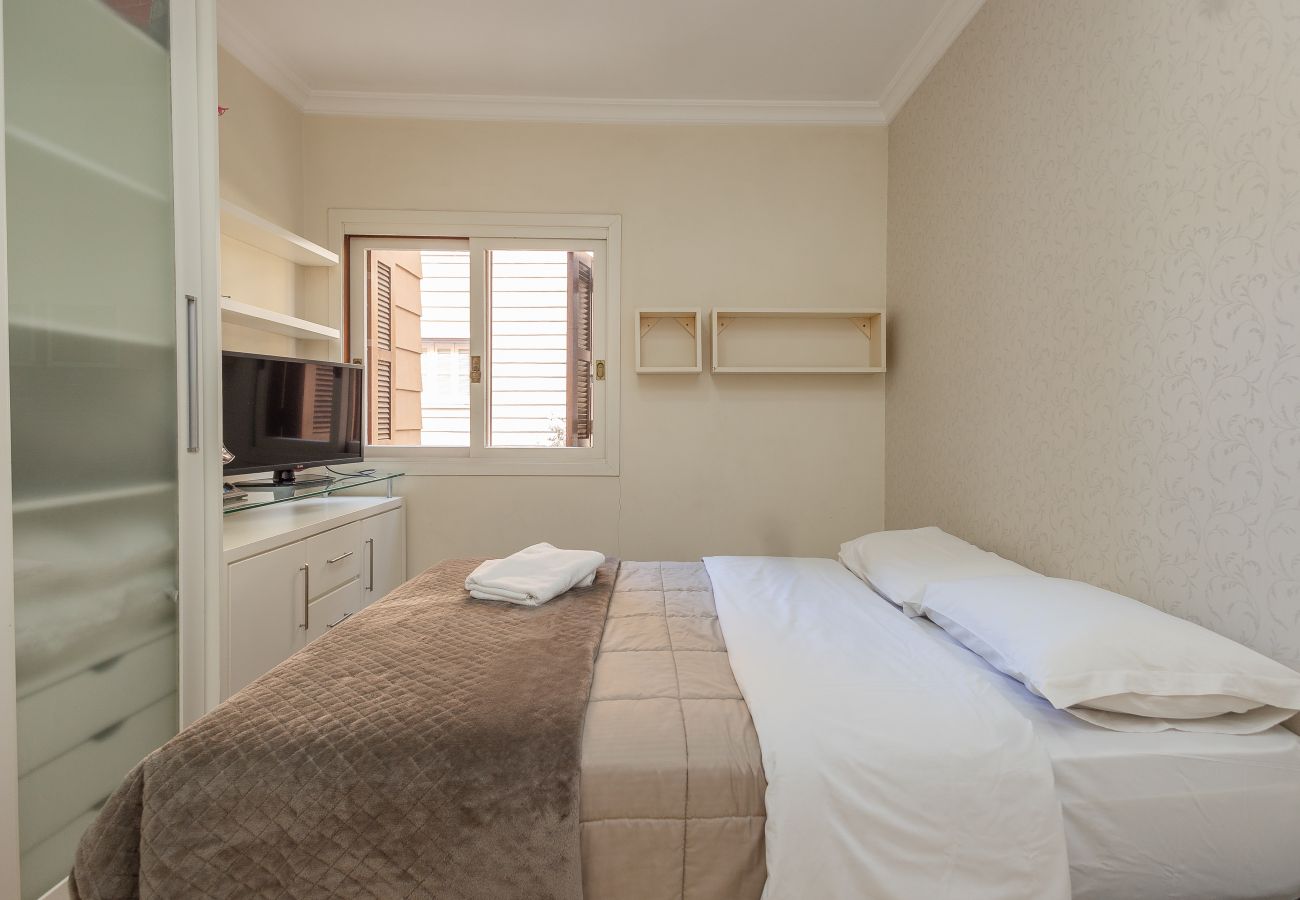 Apartamento em Gramado - Apto Di Positano 2D 1 suíte a 1km da R Coberta