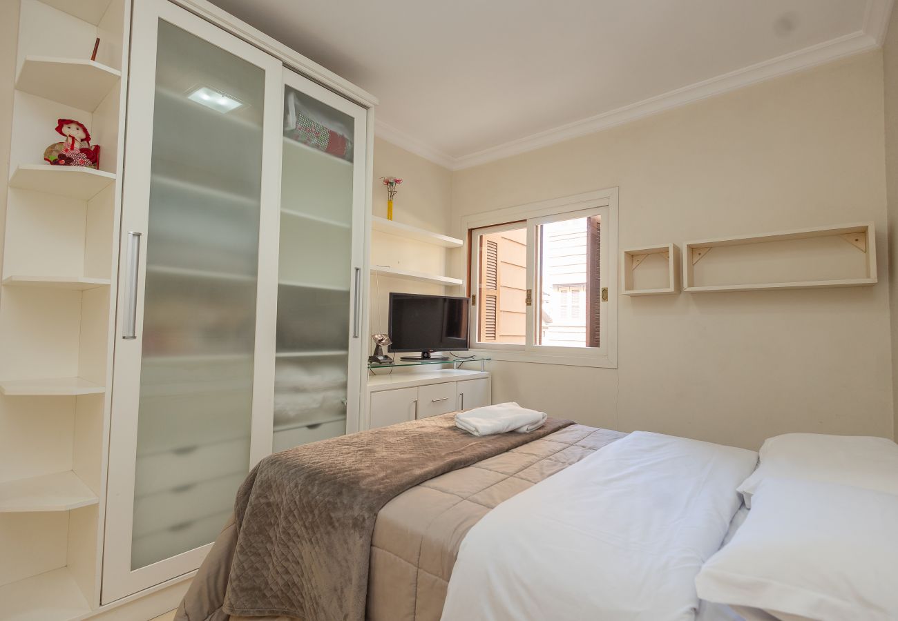 Apartamento em Gramado - Apto Di Positano 2D 1 suíte a 1km da R Coberta