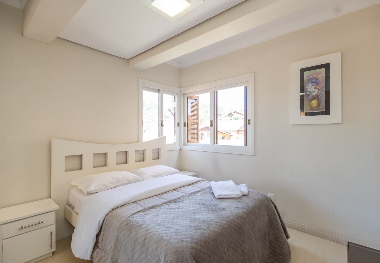 Apartamento em Gramado - Apto Di Positano 2D 1 suíte a 1km da R Coberta