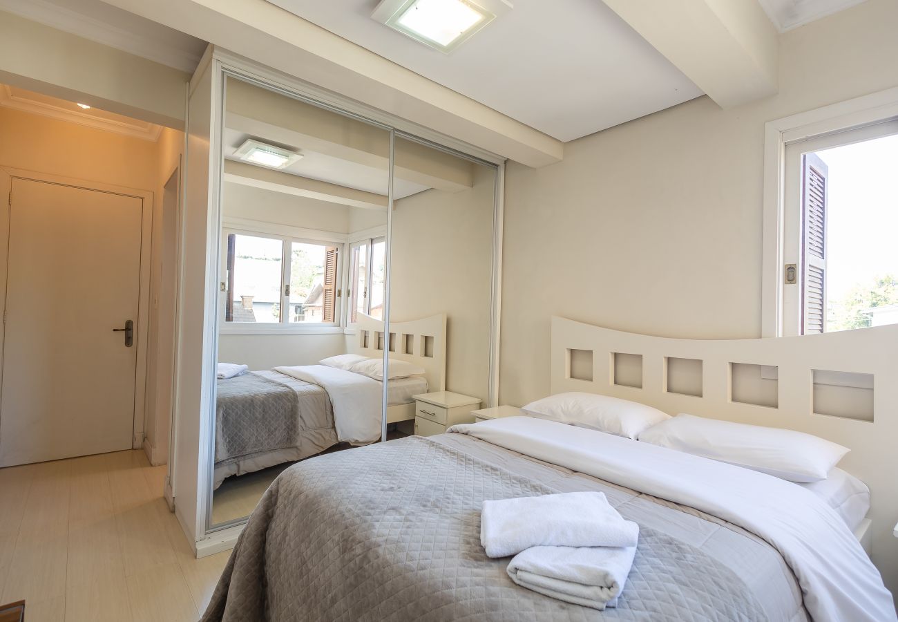 Apartamento em Gramado - Apto Di Positano 2D 1 suíte a 1km da R Coberta