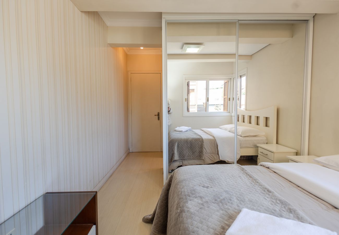 Apartamento em Gramado - Apto Di Positano 2D 1 suíte a 1km da R Coberta