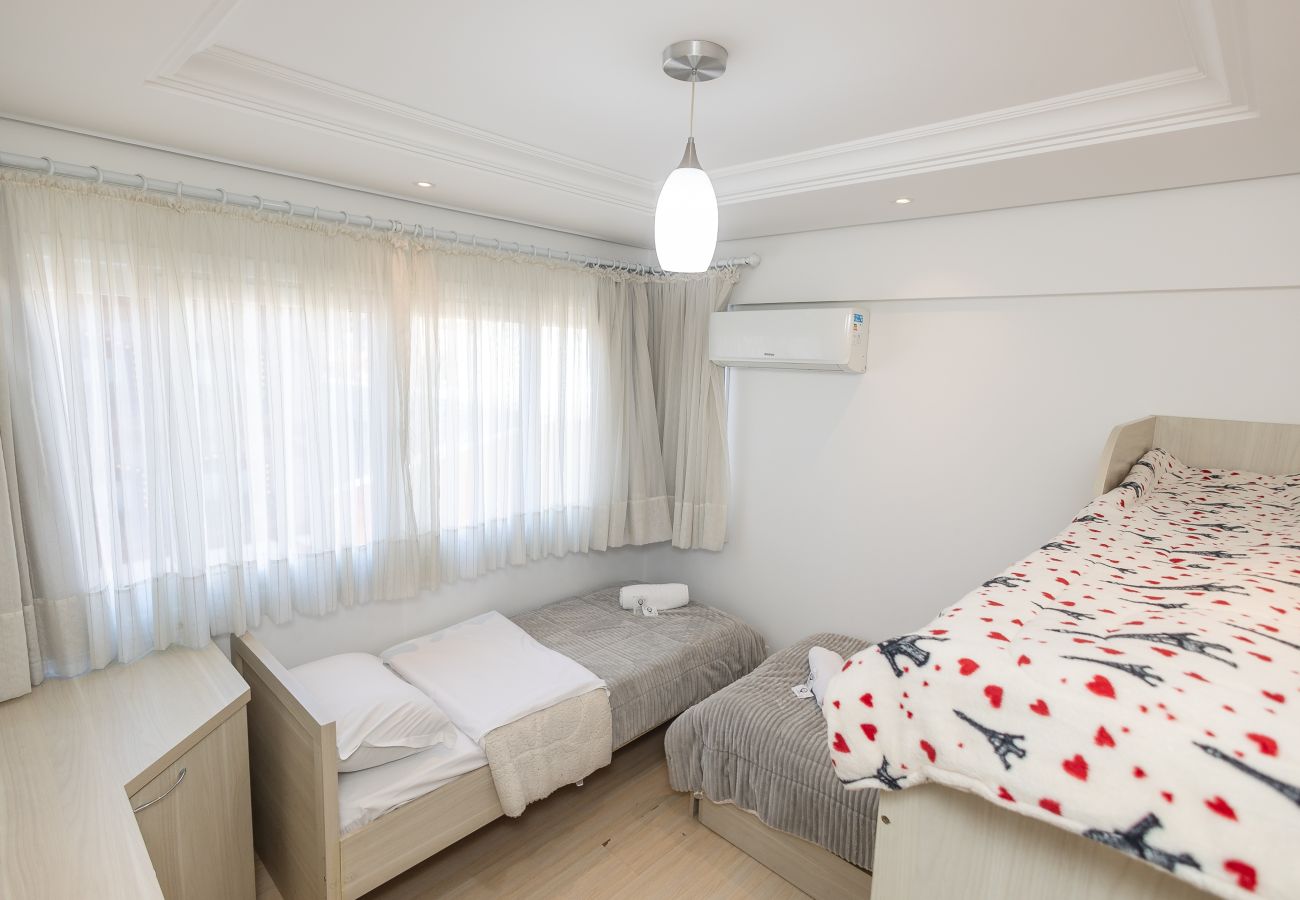 Apartamento em Gramado - Apto Amplo 3D (1 suíte), a 400m da R Coberta!