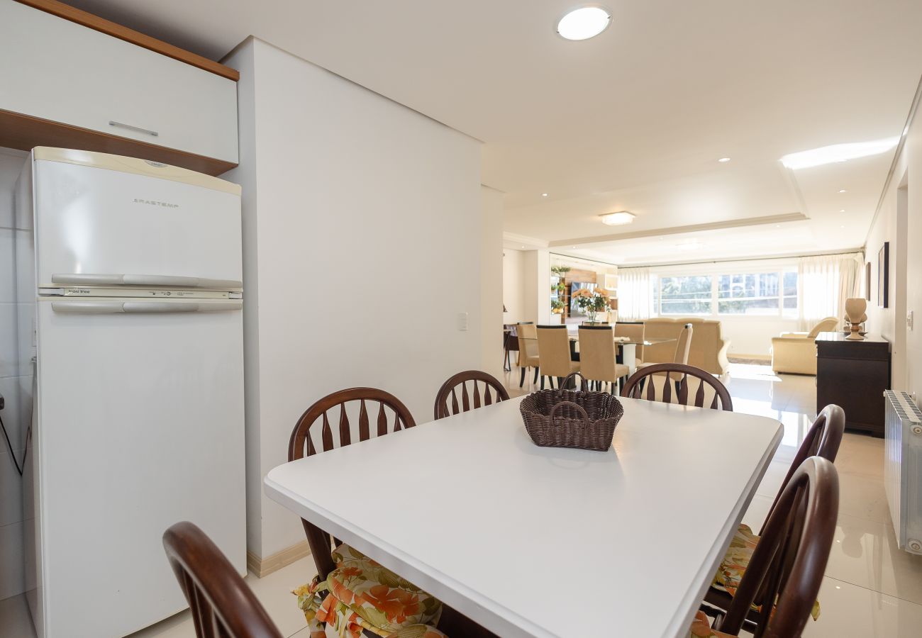 Apartamento em Gramado - Apto Amplo 3D (1 suíte), a 400m da R Coberta!