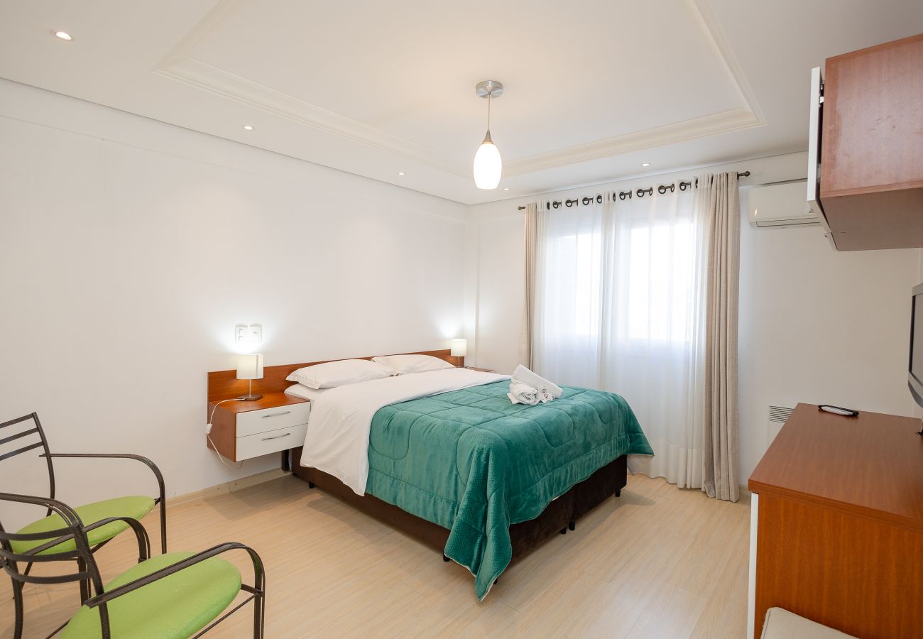 Apartamento em Gramado - Apto Amplo 3D (1 suíte), a 400m da R Coberta!