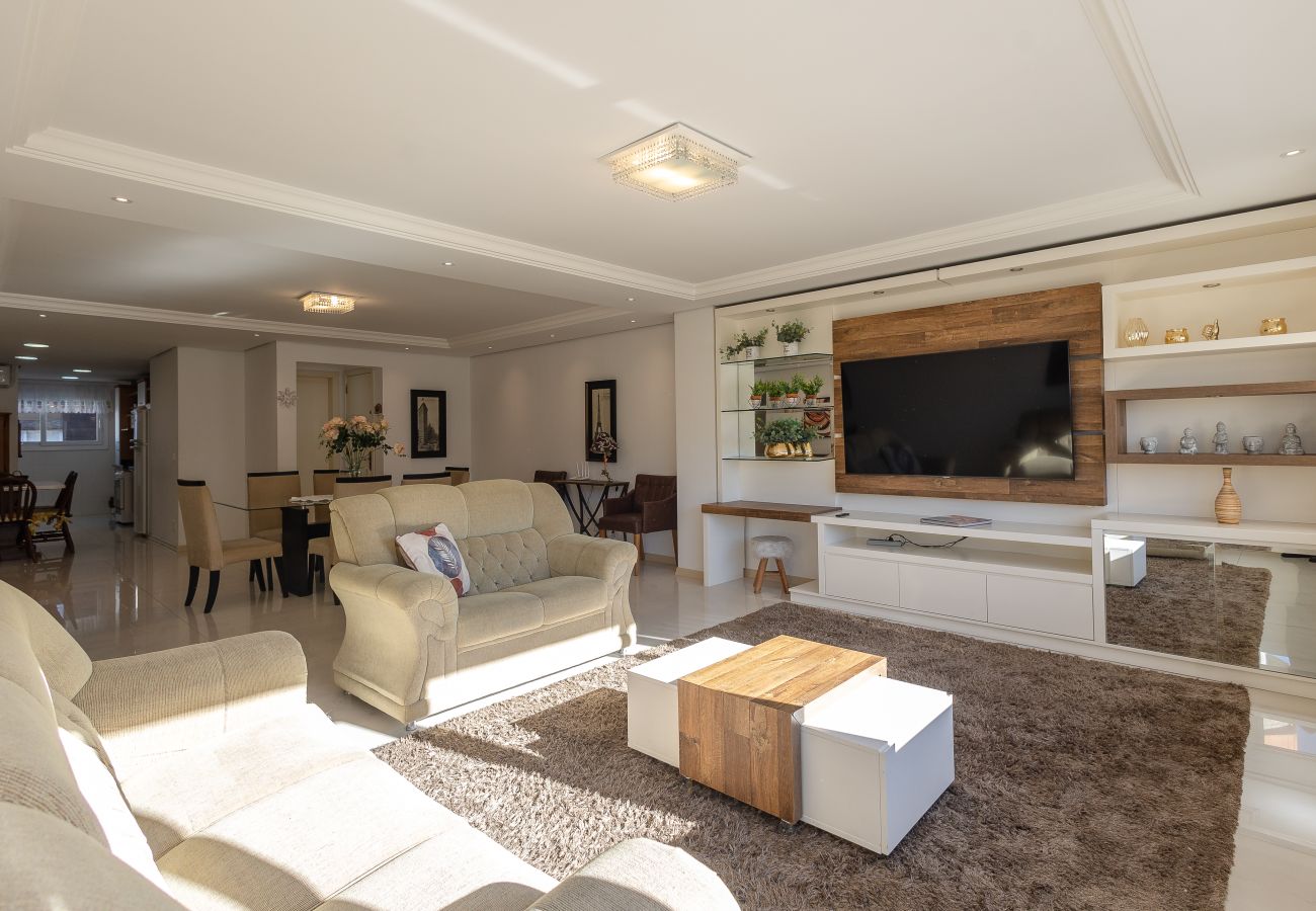 Apartamento em Gramado - Apto Amplo 3D (1 suíte), a 400m da R Coberta!