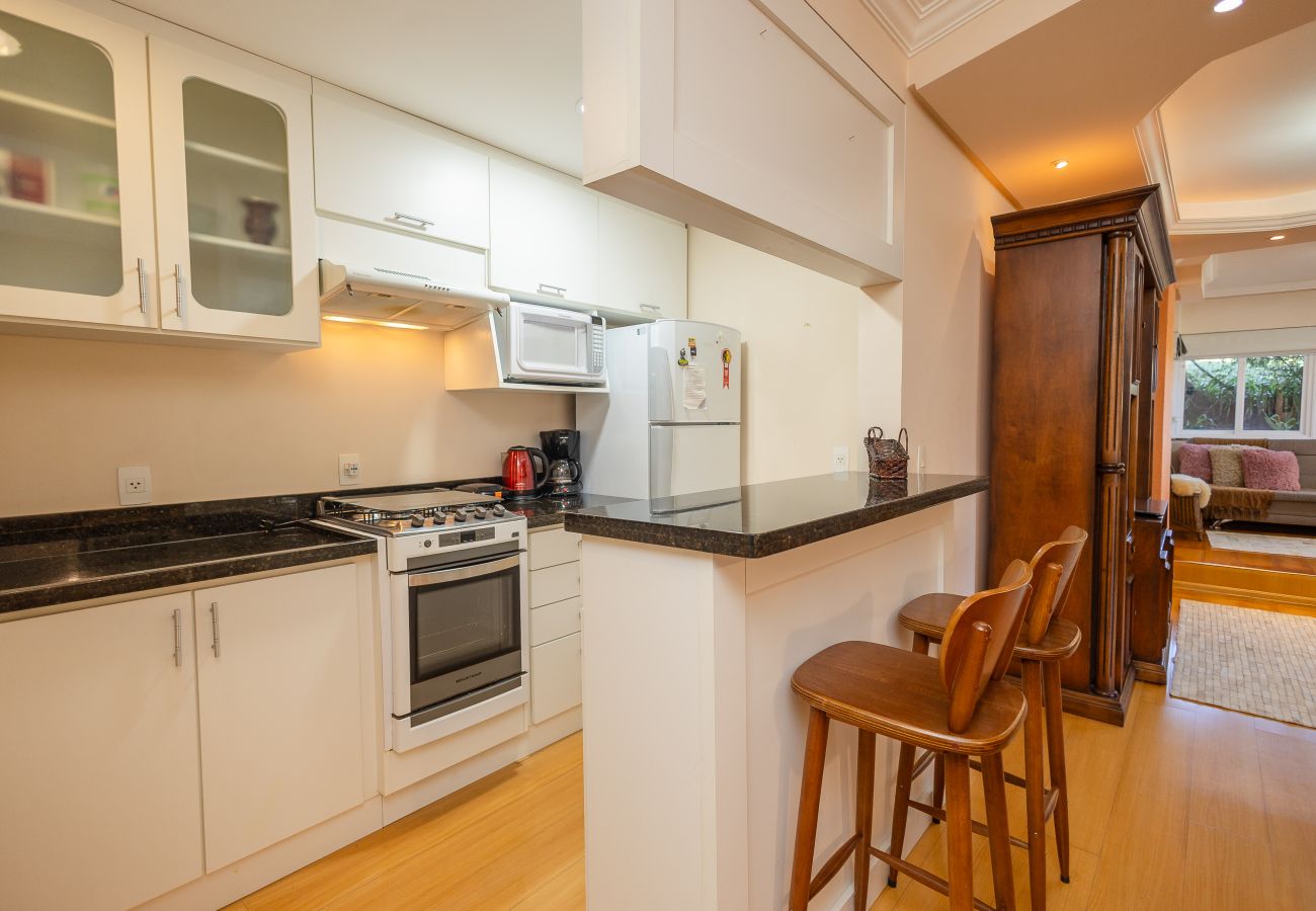 Apartamento em Gramado - Apto 2 dormitórios (1 suíte) junto ao centro