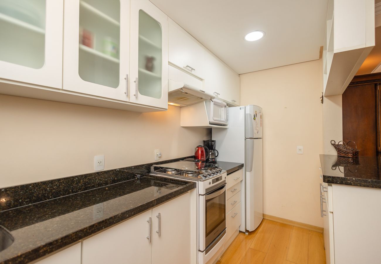 Apartamento em Gramado - Apto 2 dormitórios (1 suíte) junto ao centro