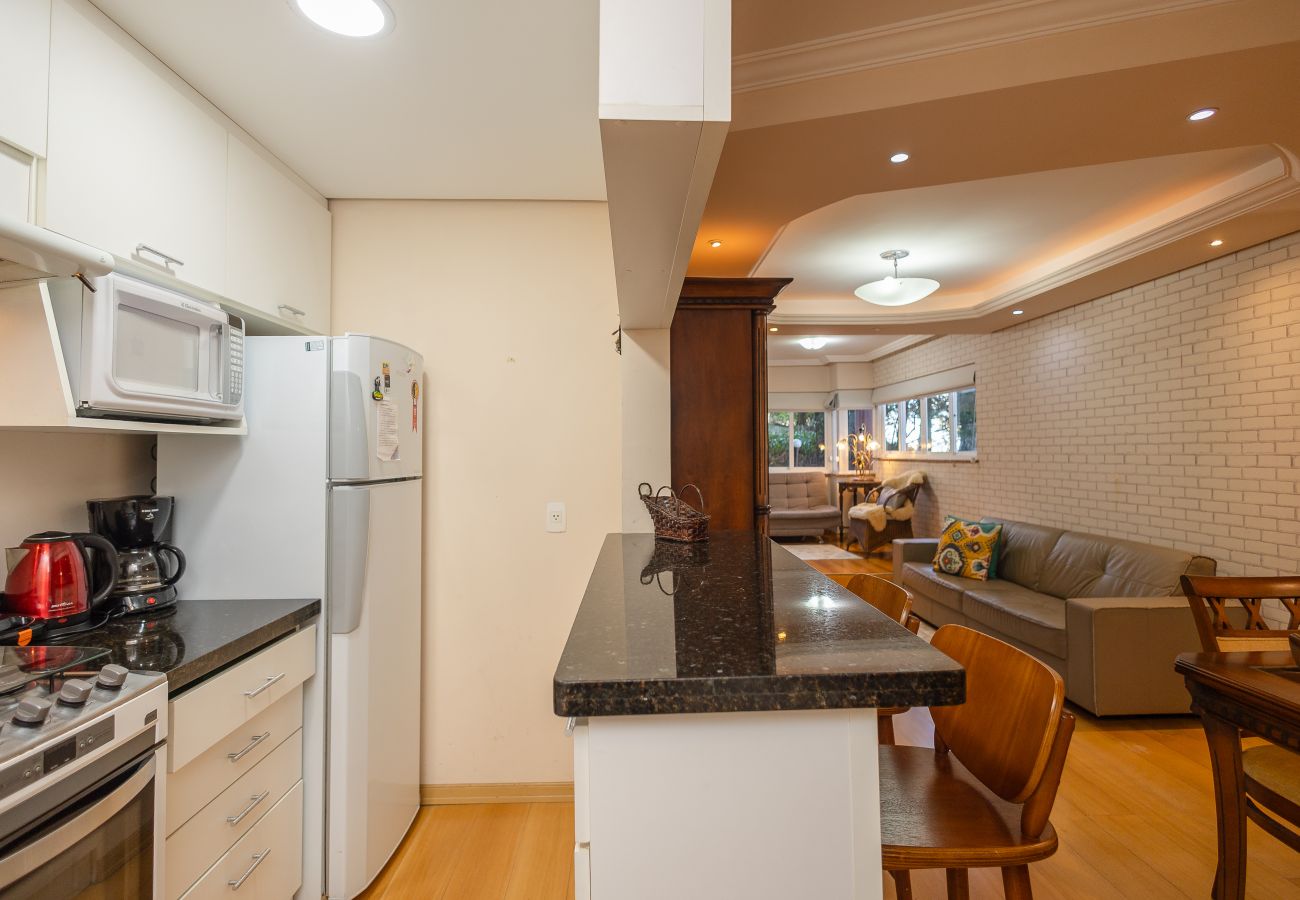 Apartamento em Gramado - Apto 2 dormitórios (1 suíte) junto ao centro